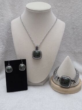 Ruby Zoisite Necklace, Earrings & Bracelet Set